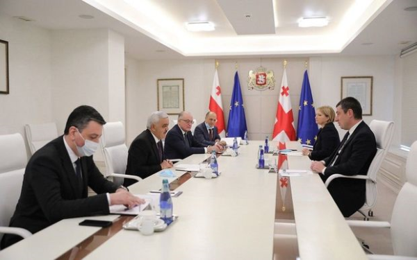 Gürcüstan SOCAR-dan 200 milyon kub metr qazı güzəştli tariflə alacaq - FOTO
